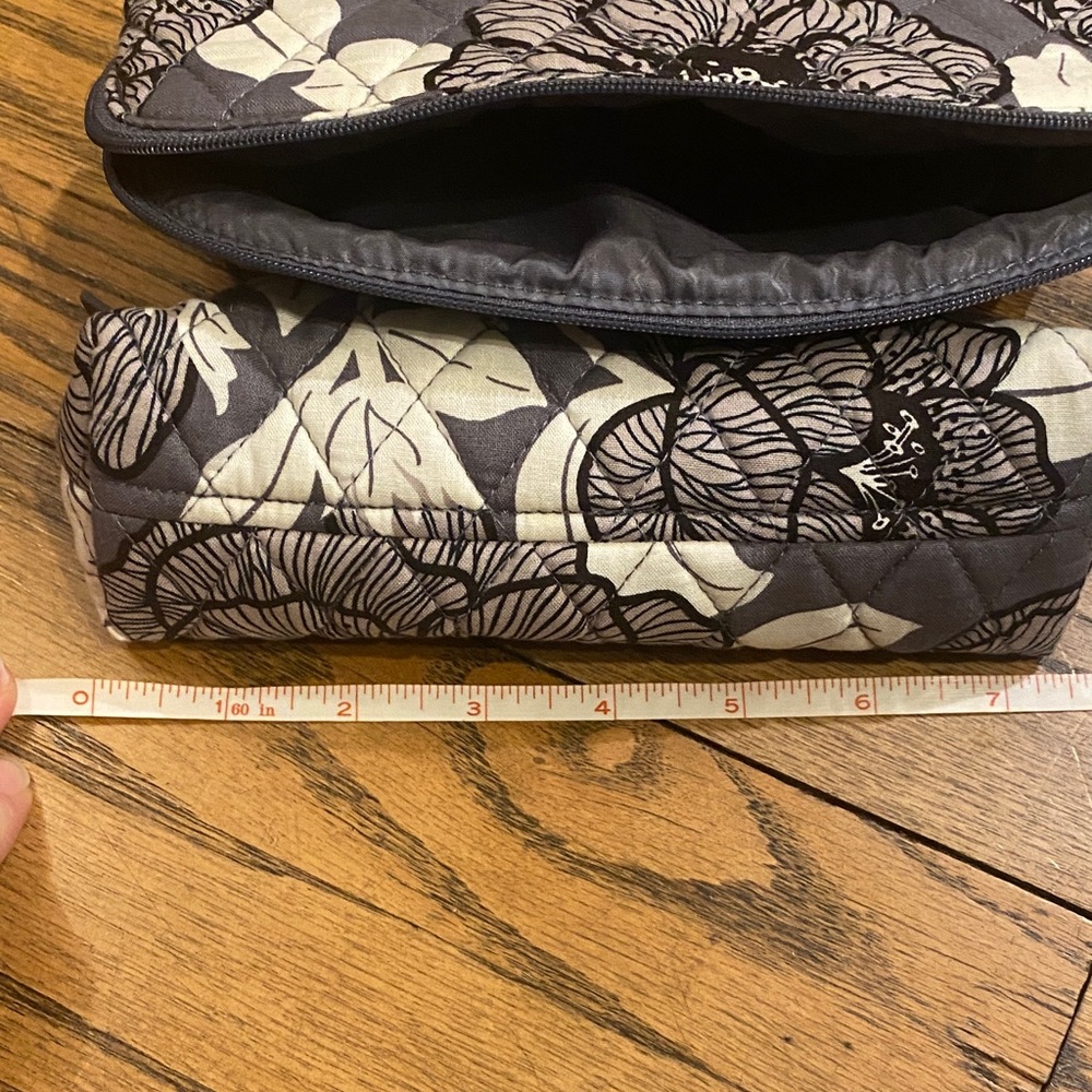 VERA BRADLEY Floral Quilted Cosmetic Bag Set - Picture 5 of 8
